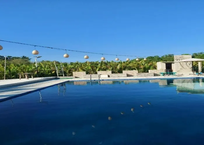 Plaza Eco Park Cebu Hotell 2*