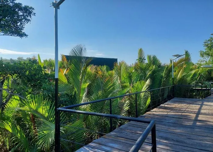 Hotel Plaza Eco Park Cebu 2*