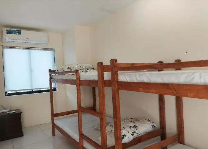 Plaza Eco Park Cebu Hotel 2*